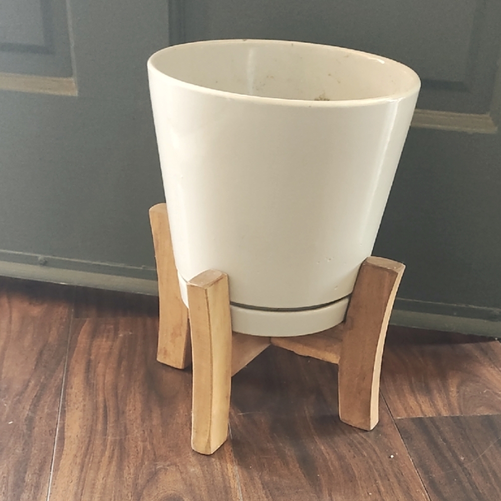 Plant planter With Wood Stand - Picture 3 of 5